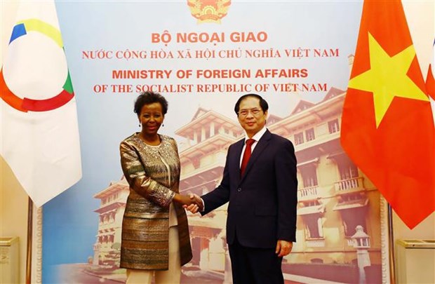 Vietnam seeks to strengthen collaboration with OIF